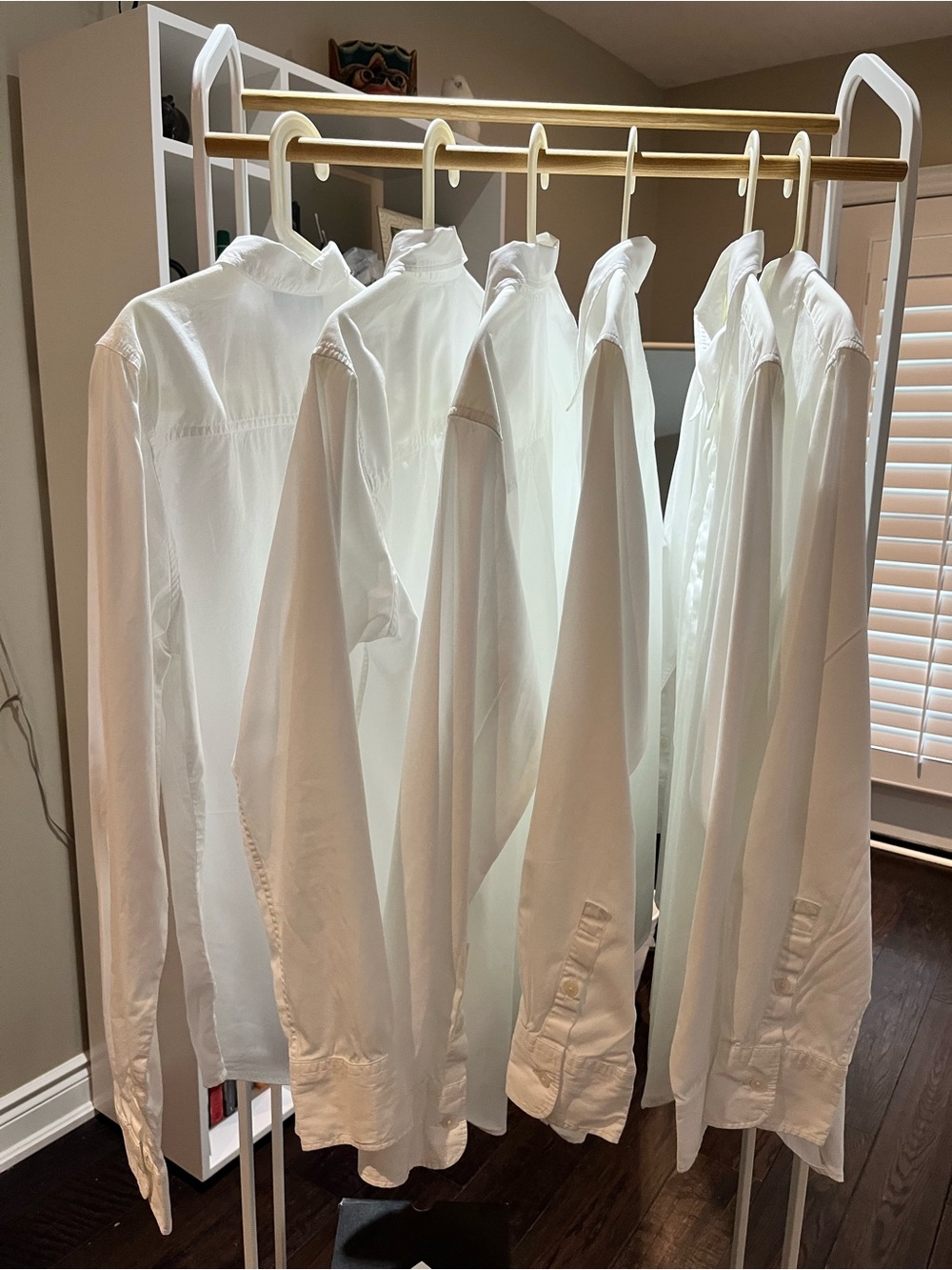 Six Shirts! 5 Uniqlo (S) & 1 Old Navy (M) Women’s White Long Sleeve